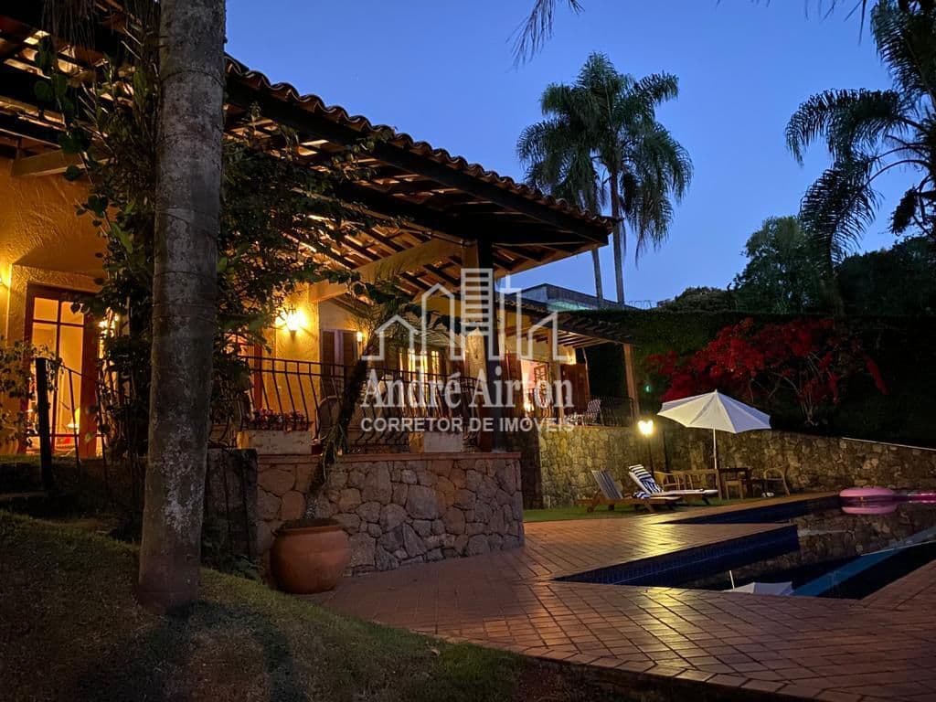 Casa em Cond. Chácara da Lagoa