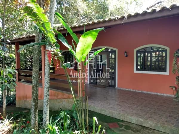 Casa no Condomínio Jd. Petrópolis