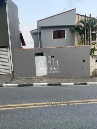 Casa com 3 dormitórios no Pq. Paraíso