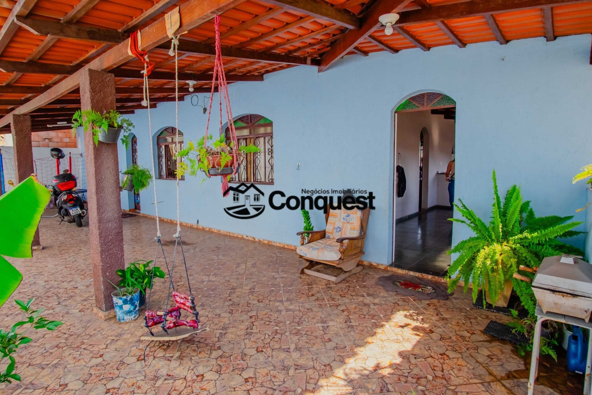 Vendo Casa Linear 4 Quartos, 1 suíte, Bairro Universal, Betim (Divisa Contagem) !