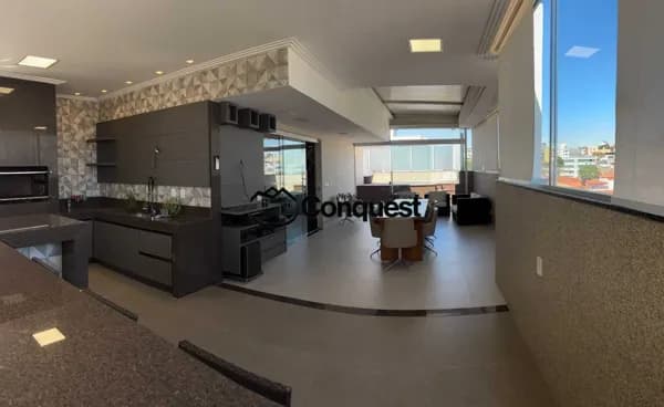 Belíssima Cobertura Duplex, Alto Luxo, 04 Suítes, 10 vagas de garagem . Porteira Fechada !