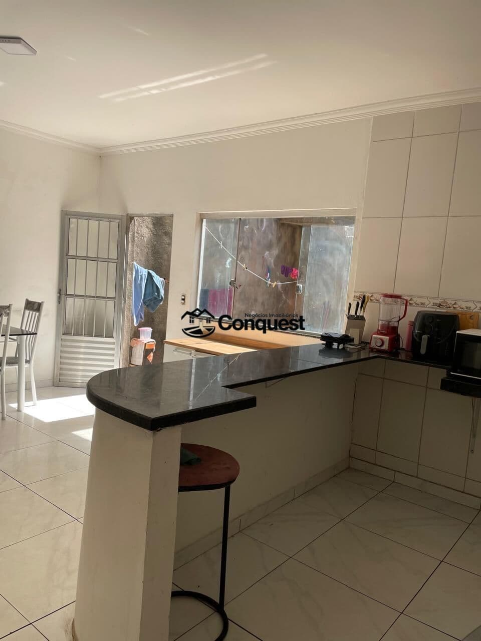 Vendo Casa 3 quartos, 1 suíte com closet, Bairro Jardim Casa Branca, muito próximo centro de Betim !