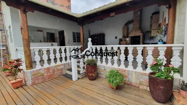 Vendo Linda Casa com piscina e área gourmet, Bairro Novo Eldorado, Contagem !!