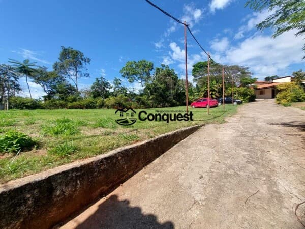 Vendo - Chácara muito proxima do Centro de São Joaquim de Bicas !!