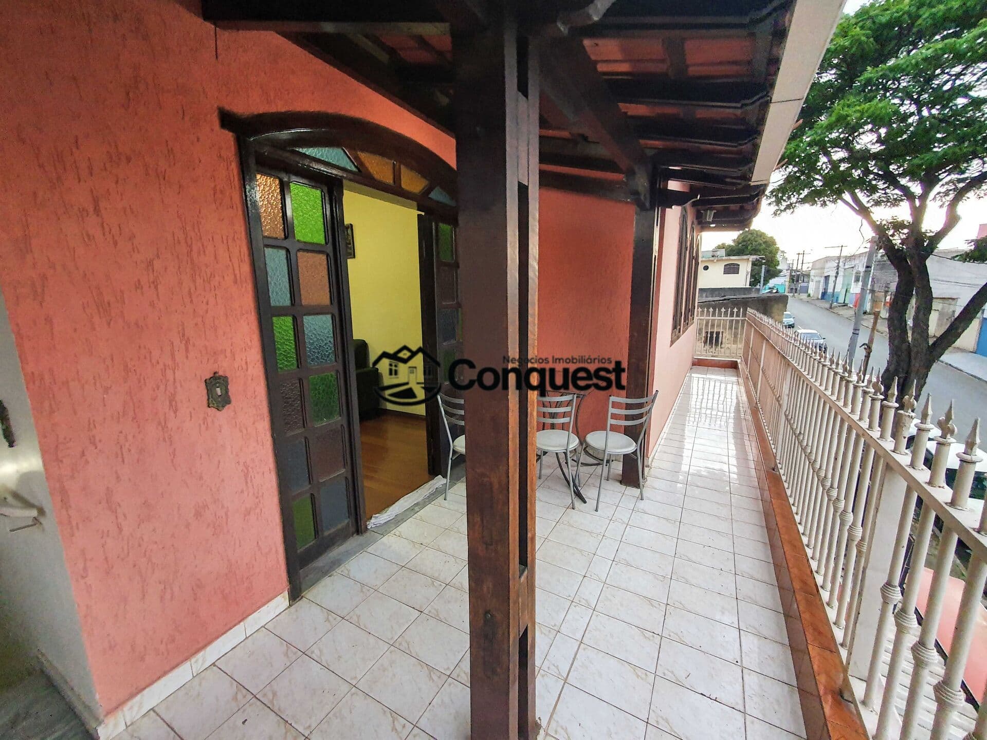 Ótimo Imóvel Inconfidentes ! - Vendo- Oportunidade! 03 Casa e 02 lojas !!