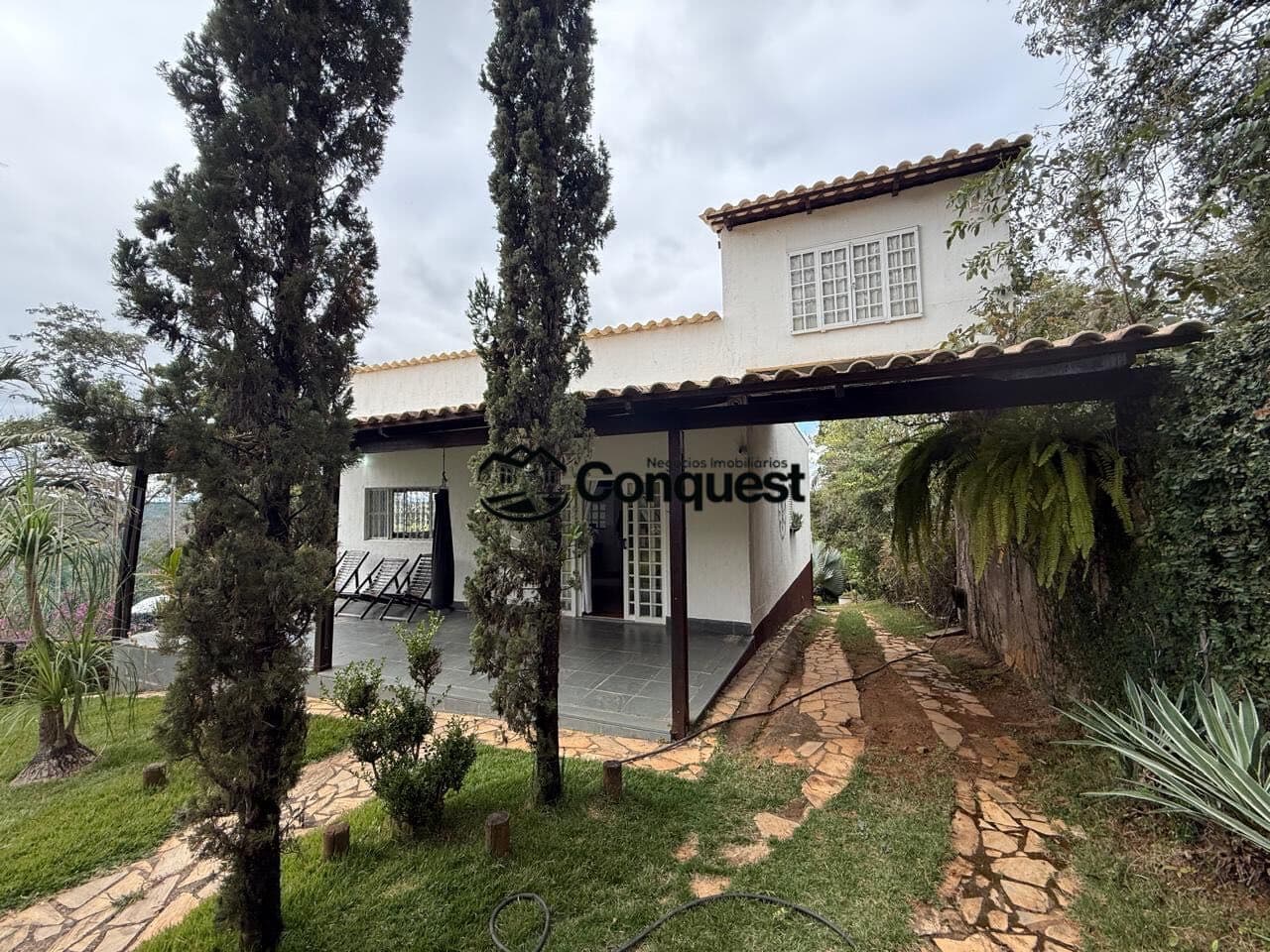 Vendo Linda Chácara de 2.000 metros, 4 quartos, 2 suítes, Bairro Santo Afonso, Betim !!
