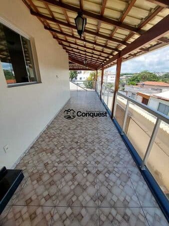 Vendo- Casa 5 Quartos 2 suites com Barracão Fundo individual - Bairro Amarante - Betim !