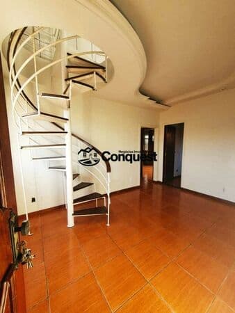 Vendo Cobertura 03 Quartos com suíte, 01 vaga de garagem - Bairro Amazonas - Contagem