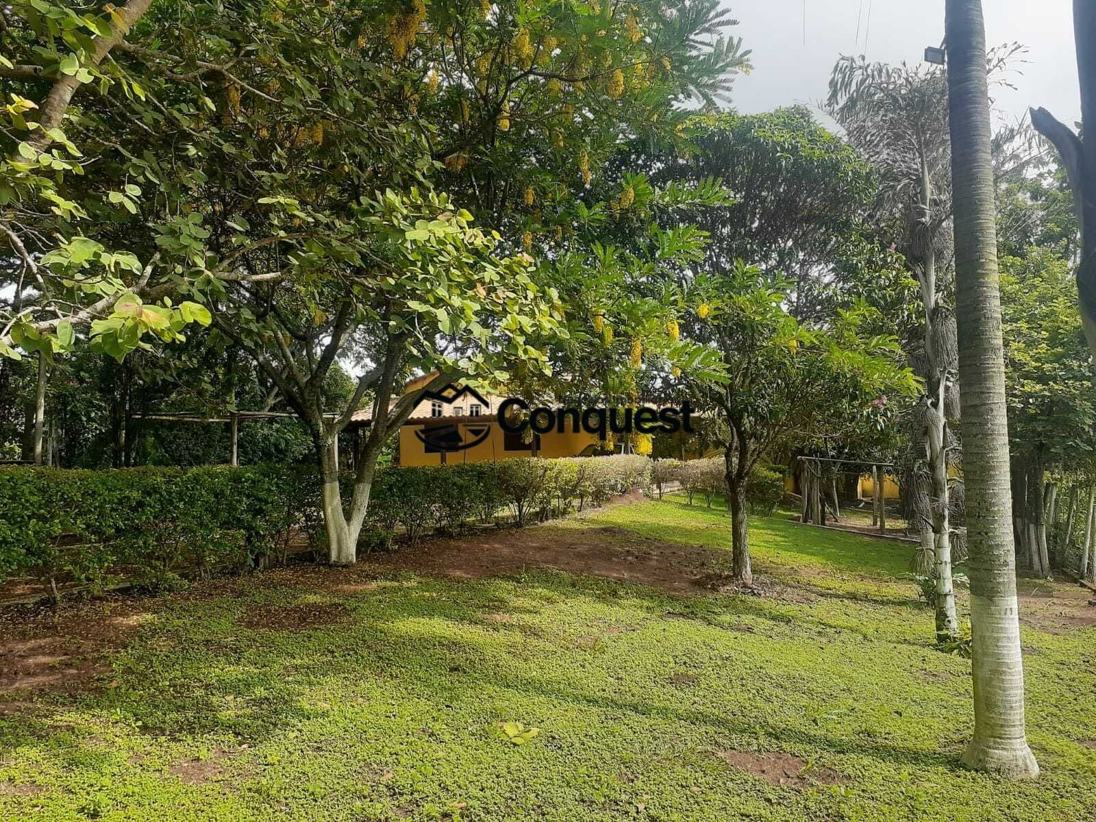 Vendo Linda Chácara localizada na cidade de Perdigão - MG - distancia de 140 km de BH !!