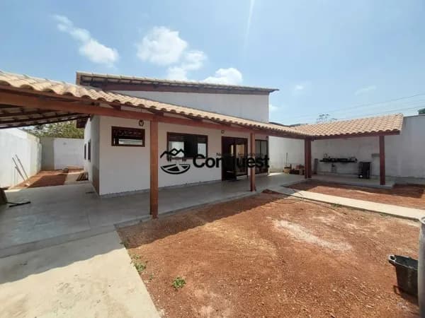 Linda Casa Moderna, Nova, Bairro Novo Igarapé!