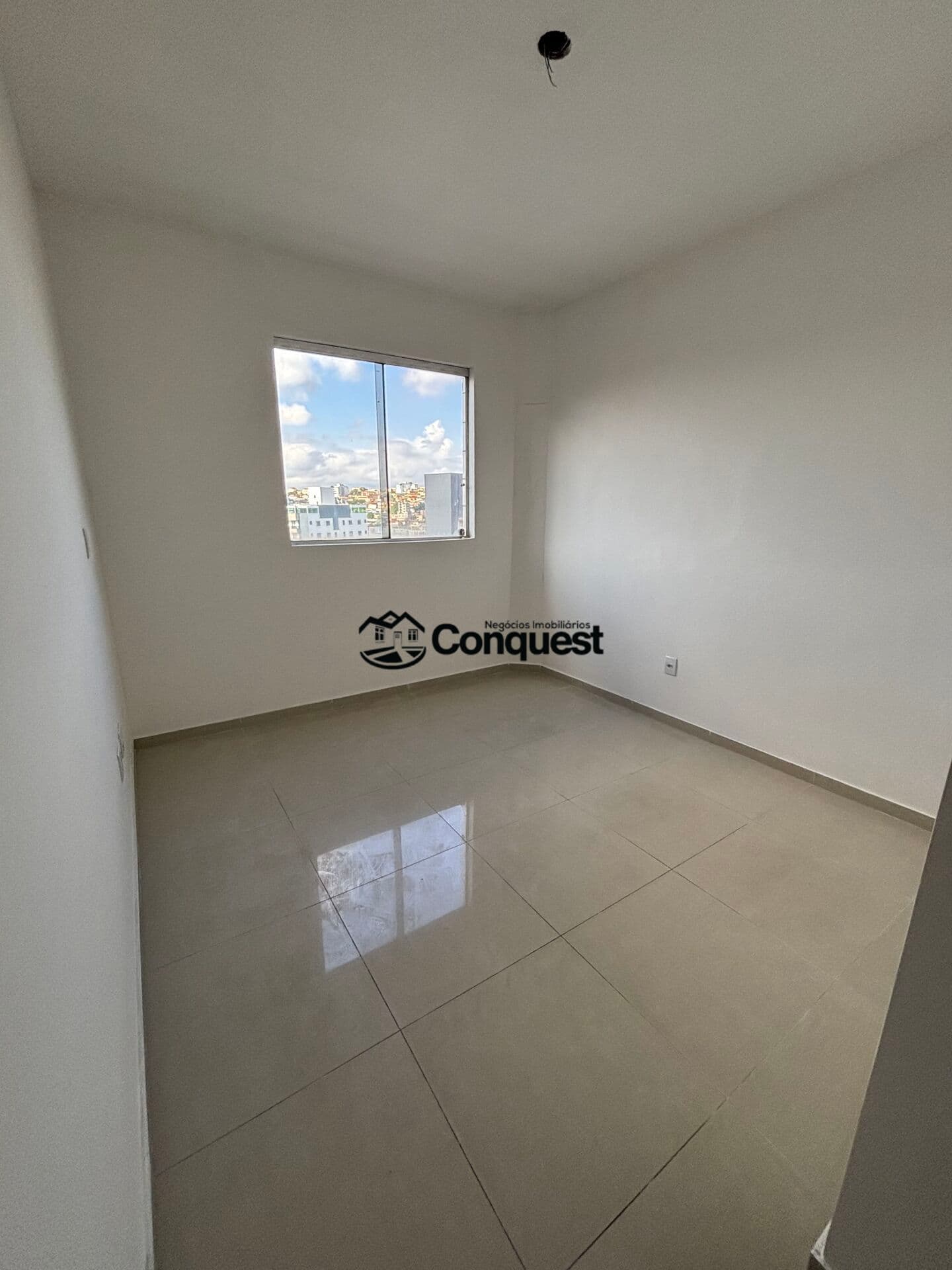 Apartamento 03 Quartos com suíte, Bairro Novo Riacho Contagem