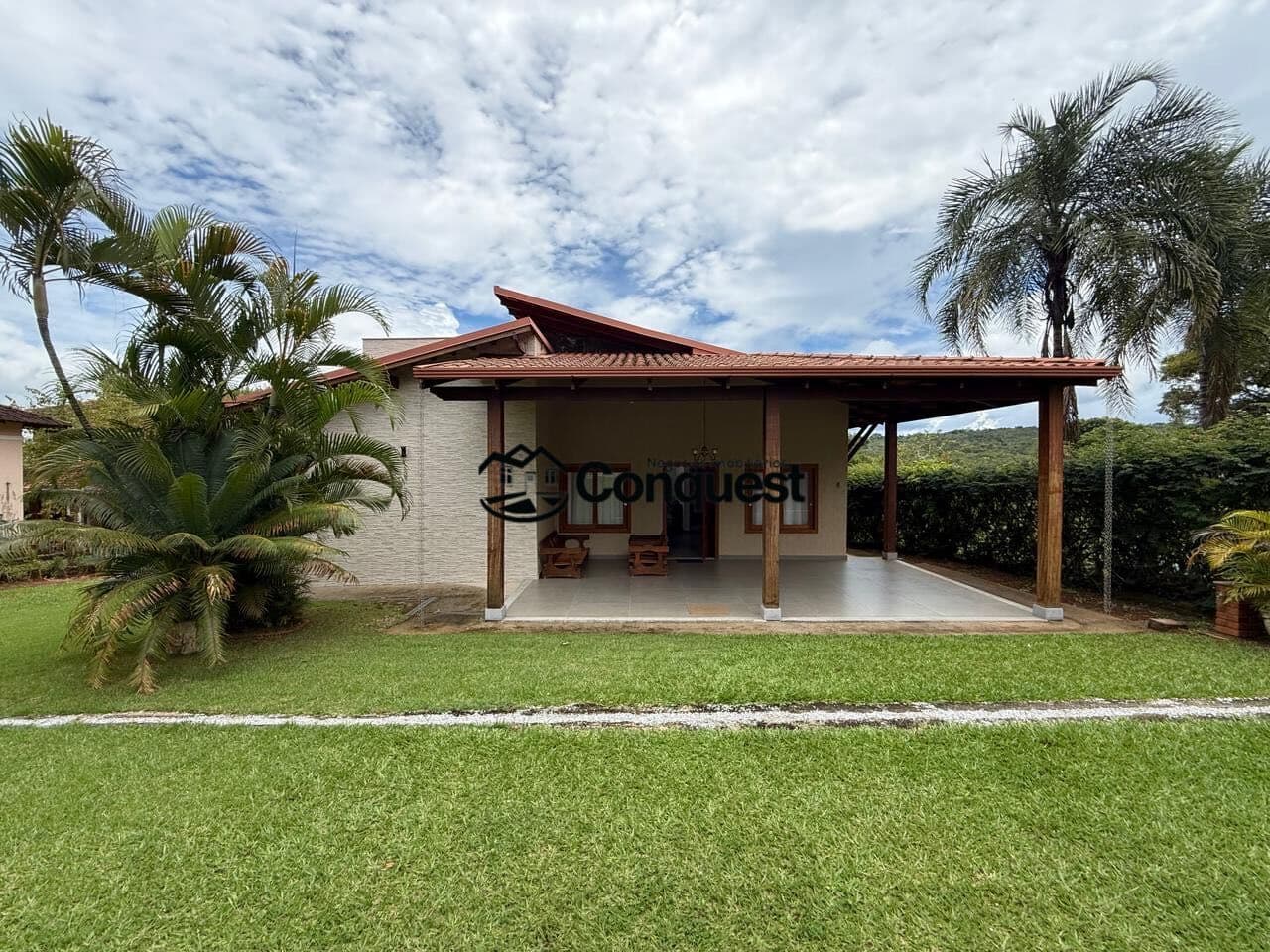 Vendo Linda Casa dentro do em Condomínio Fechado Fazenda Solar, Igarapé !!