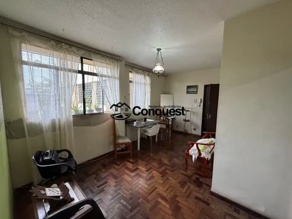 Apartamento 03 Quartos, 02 banheiros, 01 vaga de estacionamento