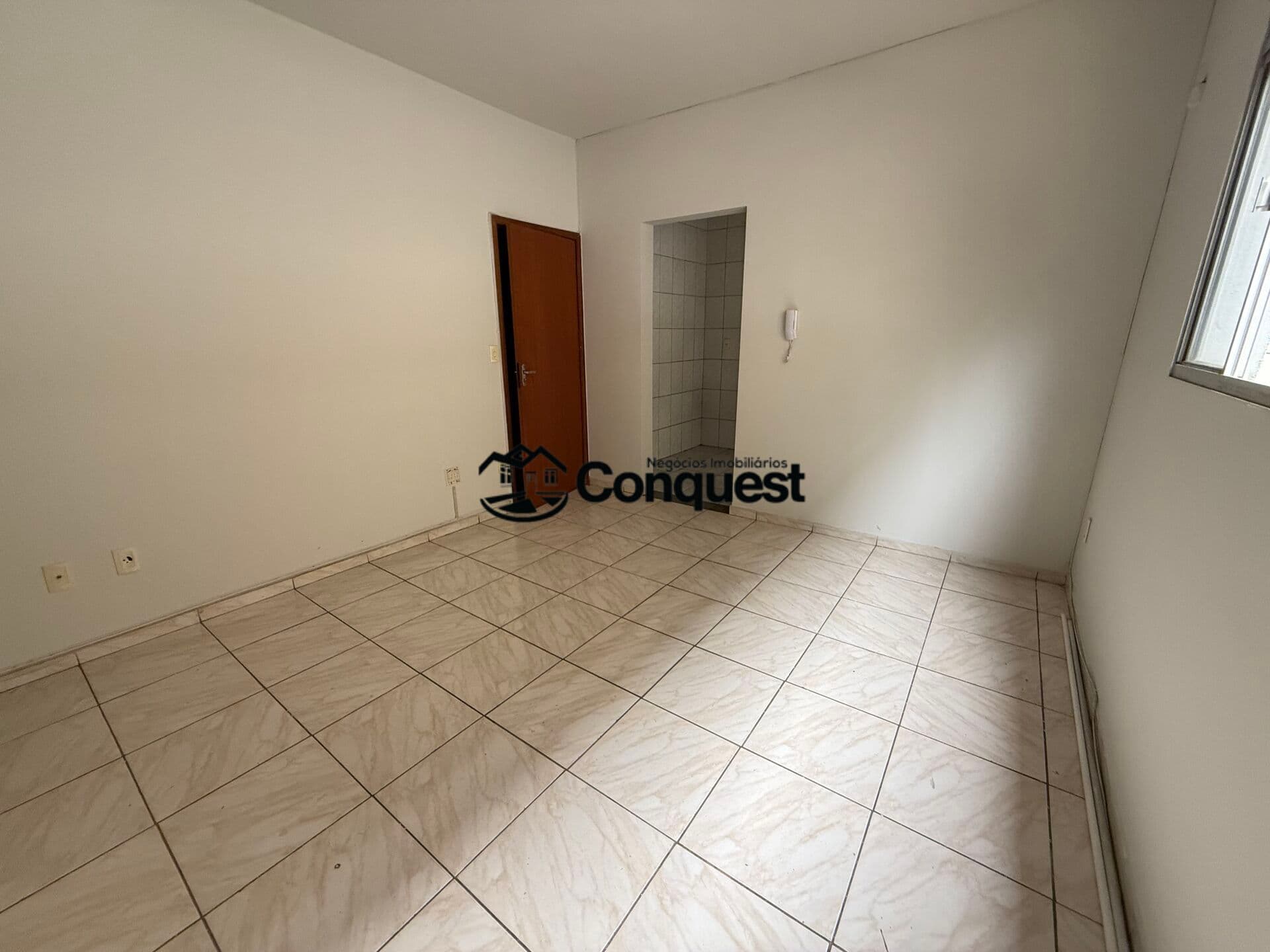 Apartamento 02 Quartos amplos, 01 vaga de garagem