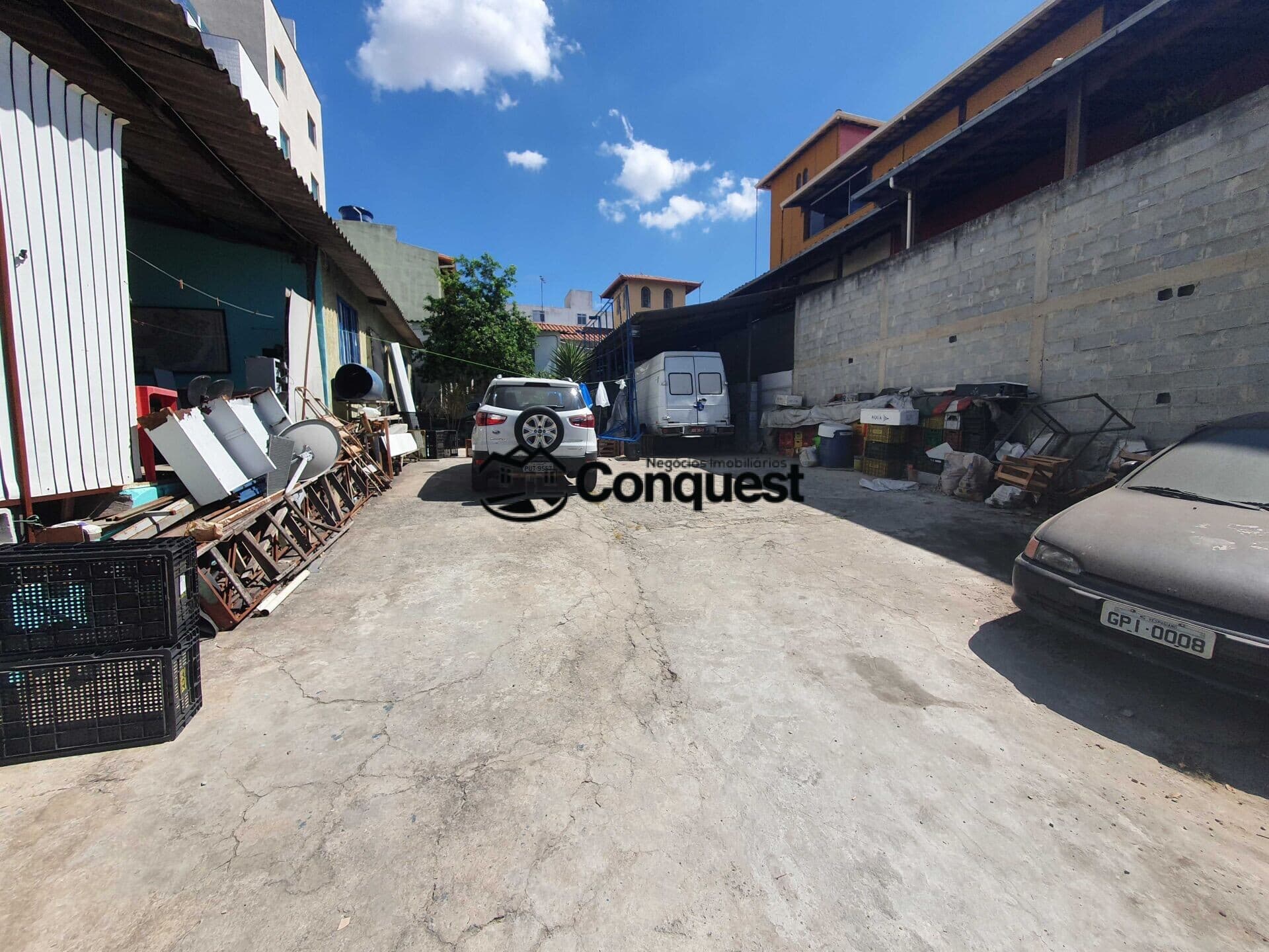 Oportunidade de Lote / Galpão - Vendo - Lote 360m² - Bairro Novo Riacho Contagem