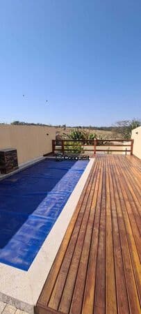 Vendo- Linda Casa 3 Quartos, 3 Vagas Garagem, Piscina - Bairro Icaivera - Betim !!