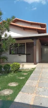 Vendo Linda Casa 04 Quartos com suíte, lote 360 metros, Bairro Niterói - Betim !