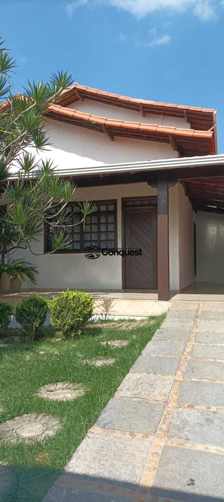 Vendo Linda Casa 04 Quartos com suíte, lote 360 metros, Bairro Niterói - Betim !