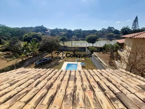 Vendo Linda Casa de 4 quartos e de frente para Lagoa da Pampulha !!!