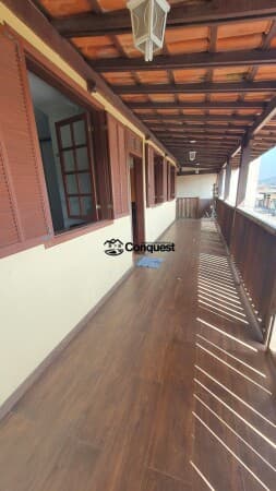 Vendo Excelente Imóvel com 02 Casas – 08 Quartos (02 Suítes) – Bairro Petrolândia – Contagem !
