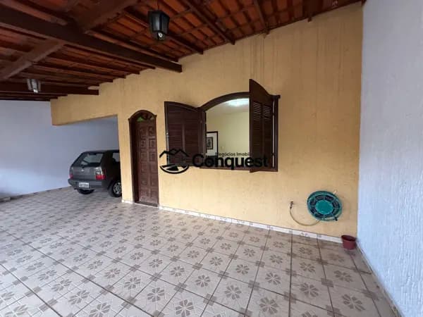 Terreno com 1.238m2 com 02 casas independentes Bairro Riacho das Pedras Contagem