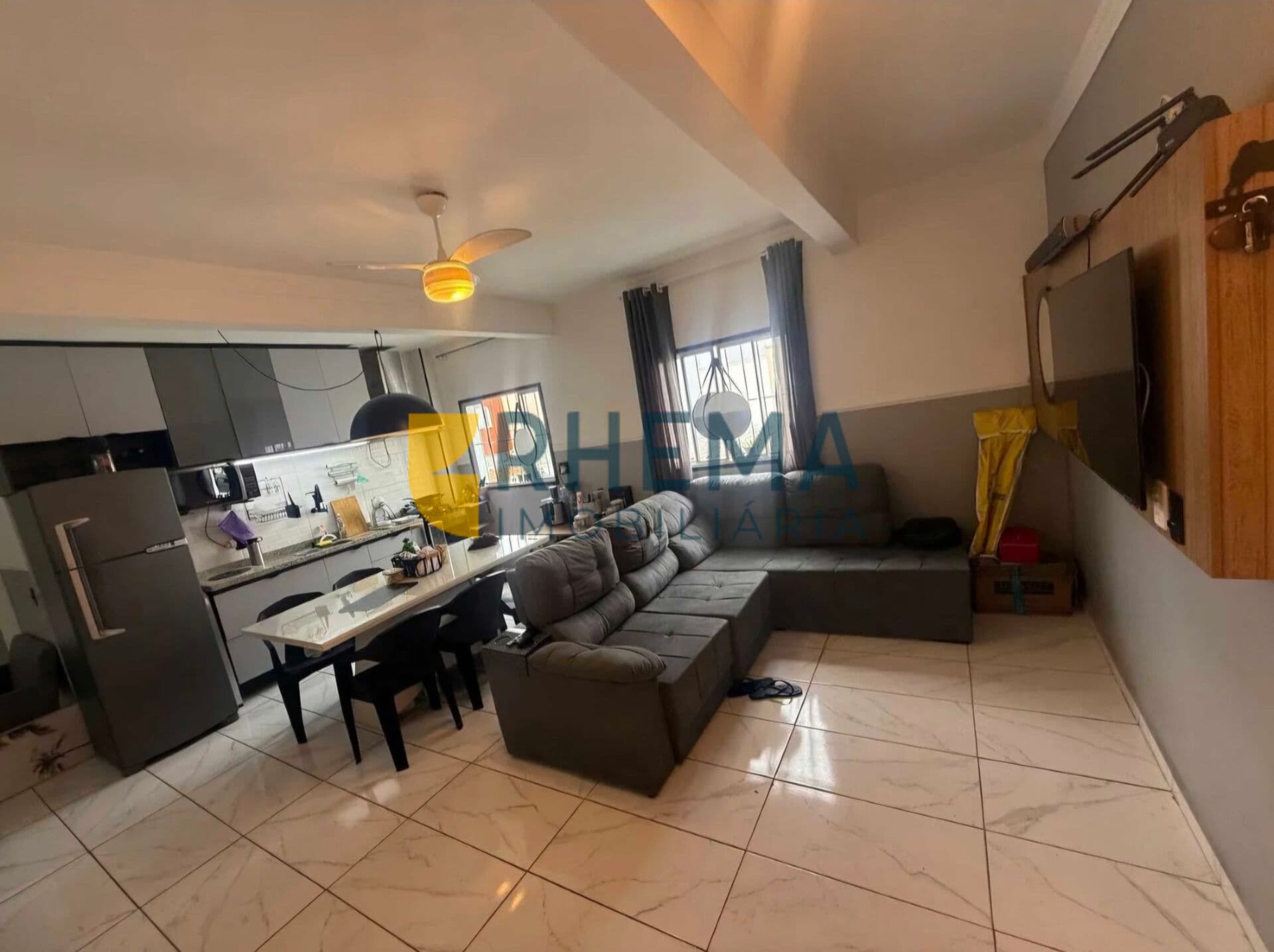Casa Versátil no Jardim Vale Verde, Jundiaí – Moradia ou Investimento com Vista para a Serra