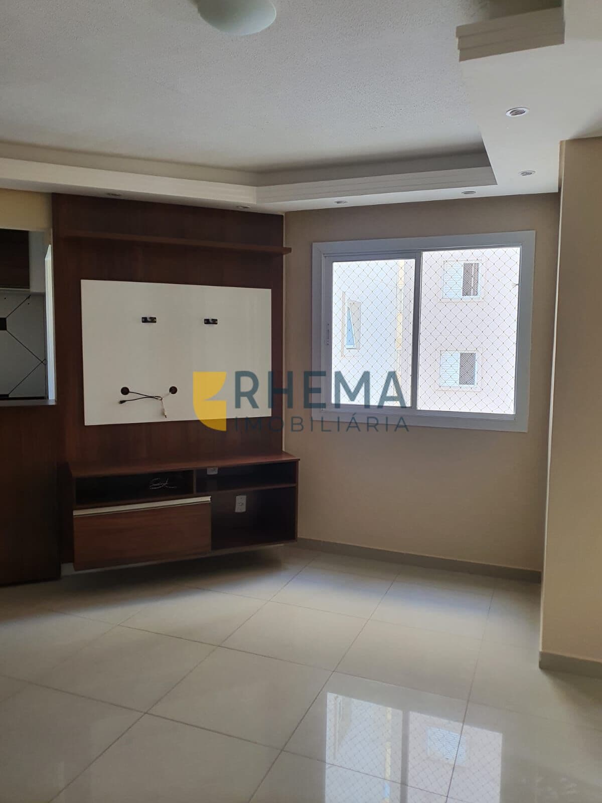 Apartamento com 2 dormitórios e armários planejados no Residencial Orquídeas Cidade Jardim
