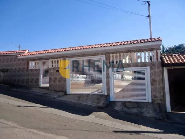Casa Térrea em Botujuru com 1.000m² de Terreno Plano – Aceita Permuta em Jundiaí