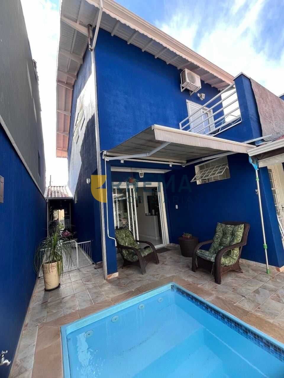 SOBRADO COM PISCINA AQUECIDA E HIDROMASSAGEM NO JARDIM SARAPIRANGA