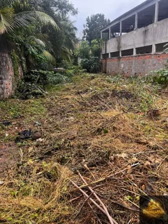 Vendo Terreno em Itapuã 457,00m2 - Frente de Rua