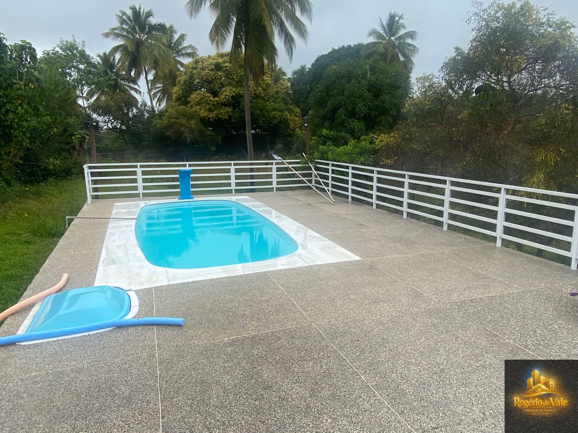 Sitio com 2 casas, Piscina, Coqueiros de Arembepe 6.000m2