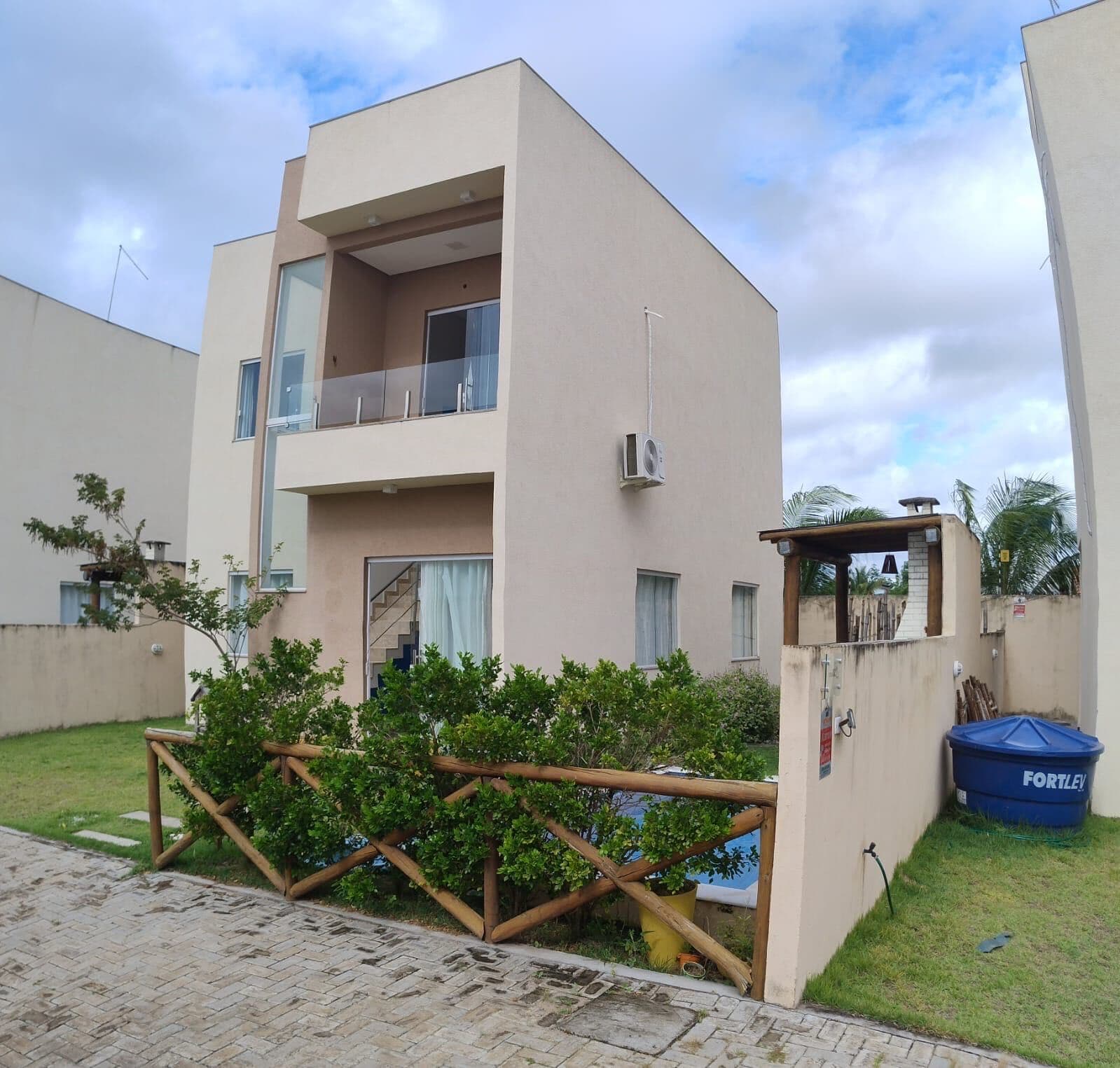 Oportunidade Casa 4/4 Suites Piscina Cond. Fechado - Barra do Jacuípe