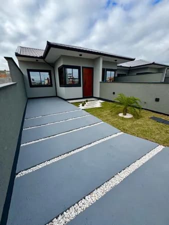 Casa de condomínio com 2 dormitórios recém construída