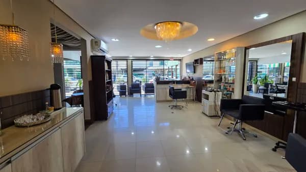 Venda de ponto comercial- salão de beleza a venda pronto para trabalhar