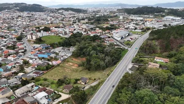 Terreno excelente próximo shopping continente
