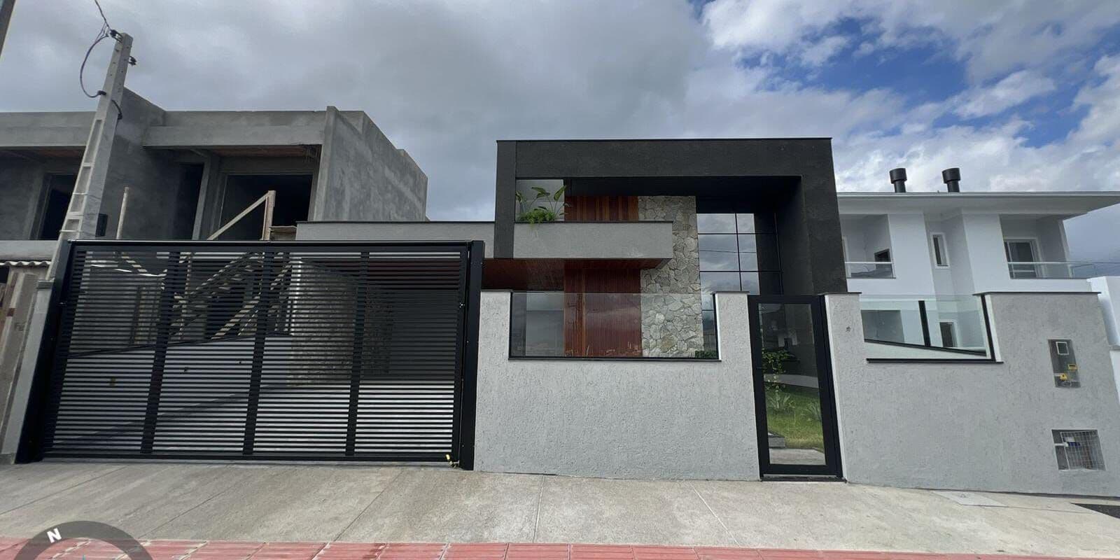 Casa 3 dormitórios