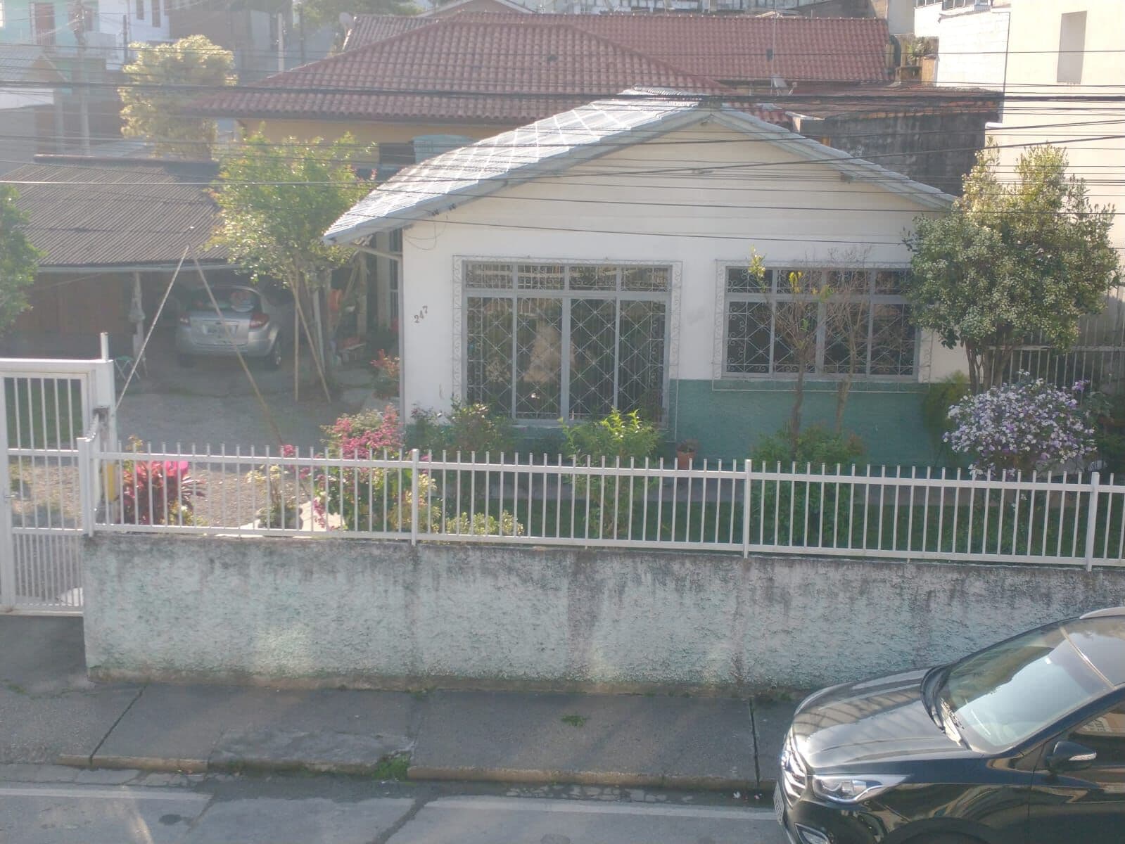 Casa com terreno excelente na praia comprida