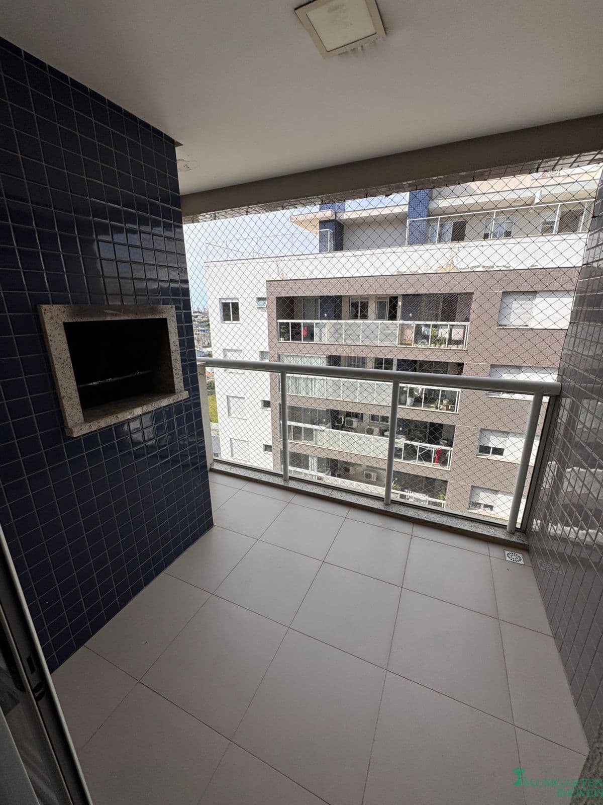 Apartamento 2 dormitórios com suíte