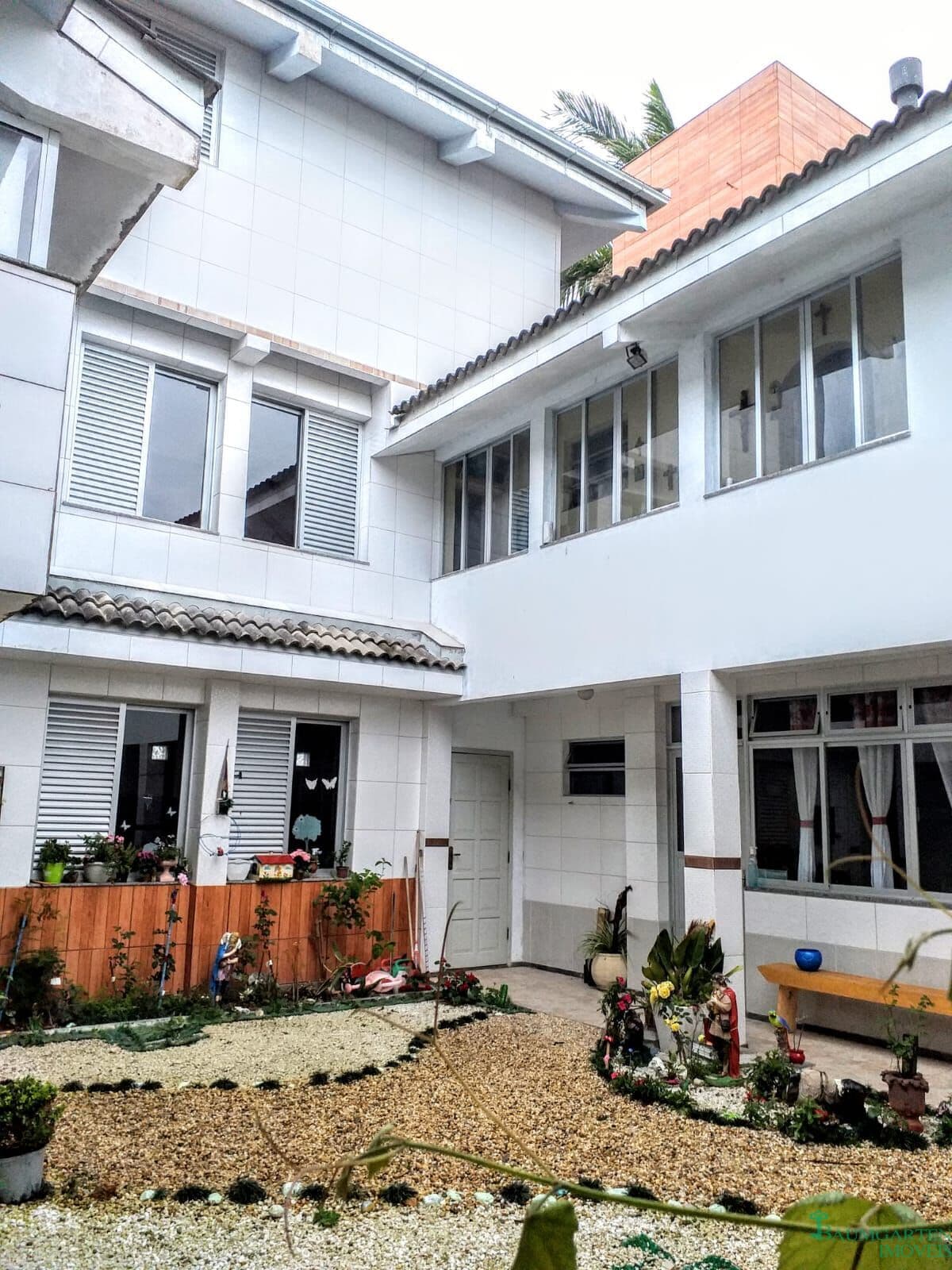 Casa na praia da Daniela_ Oportunidade única