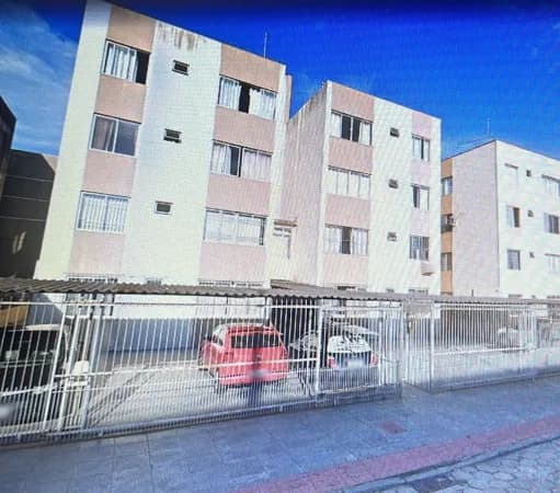 Apartamento ótima localização roçado