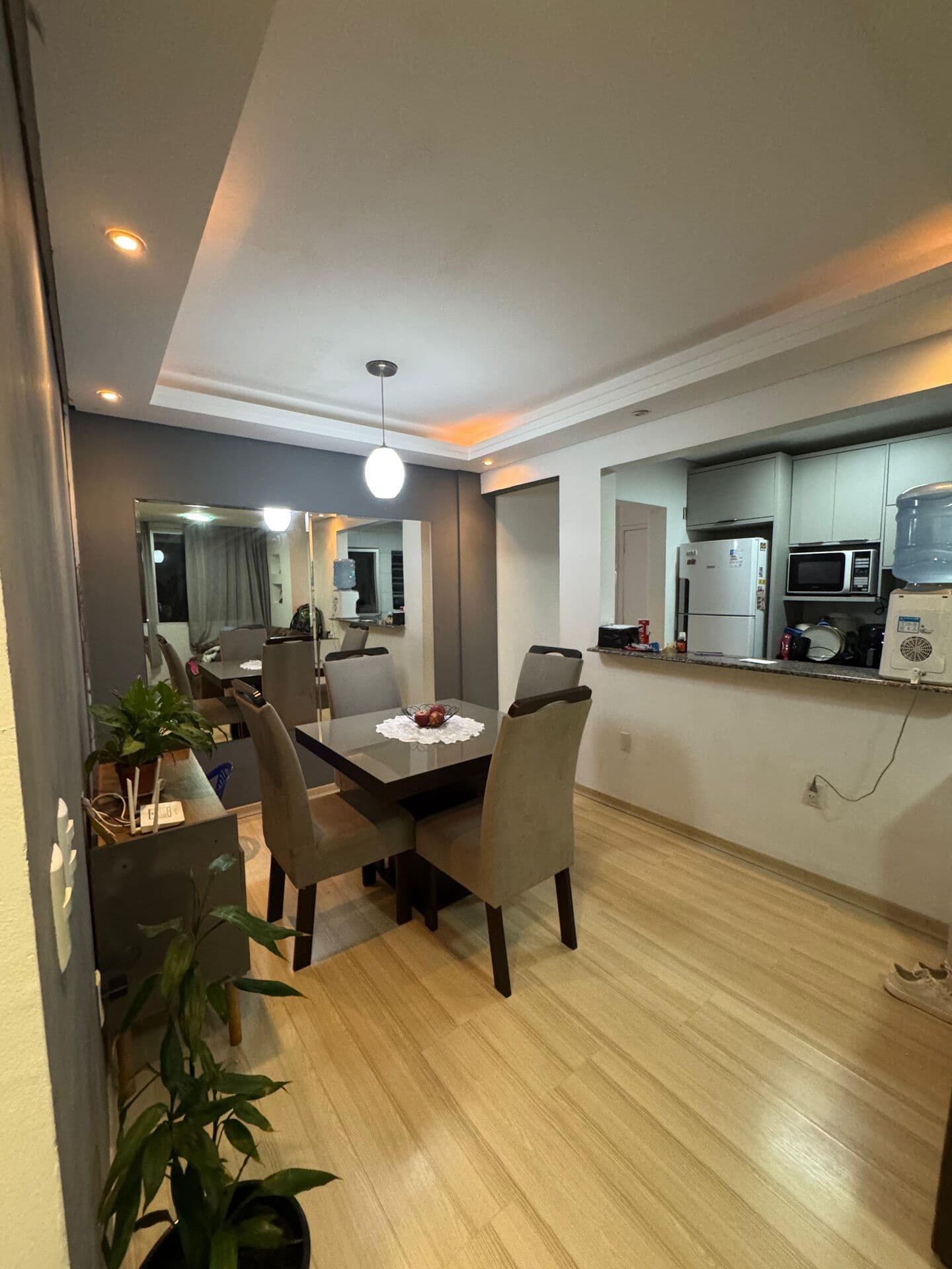 Apartamento 2 dormitórios em serrarias