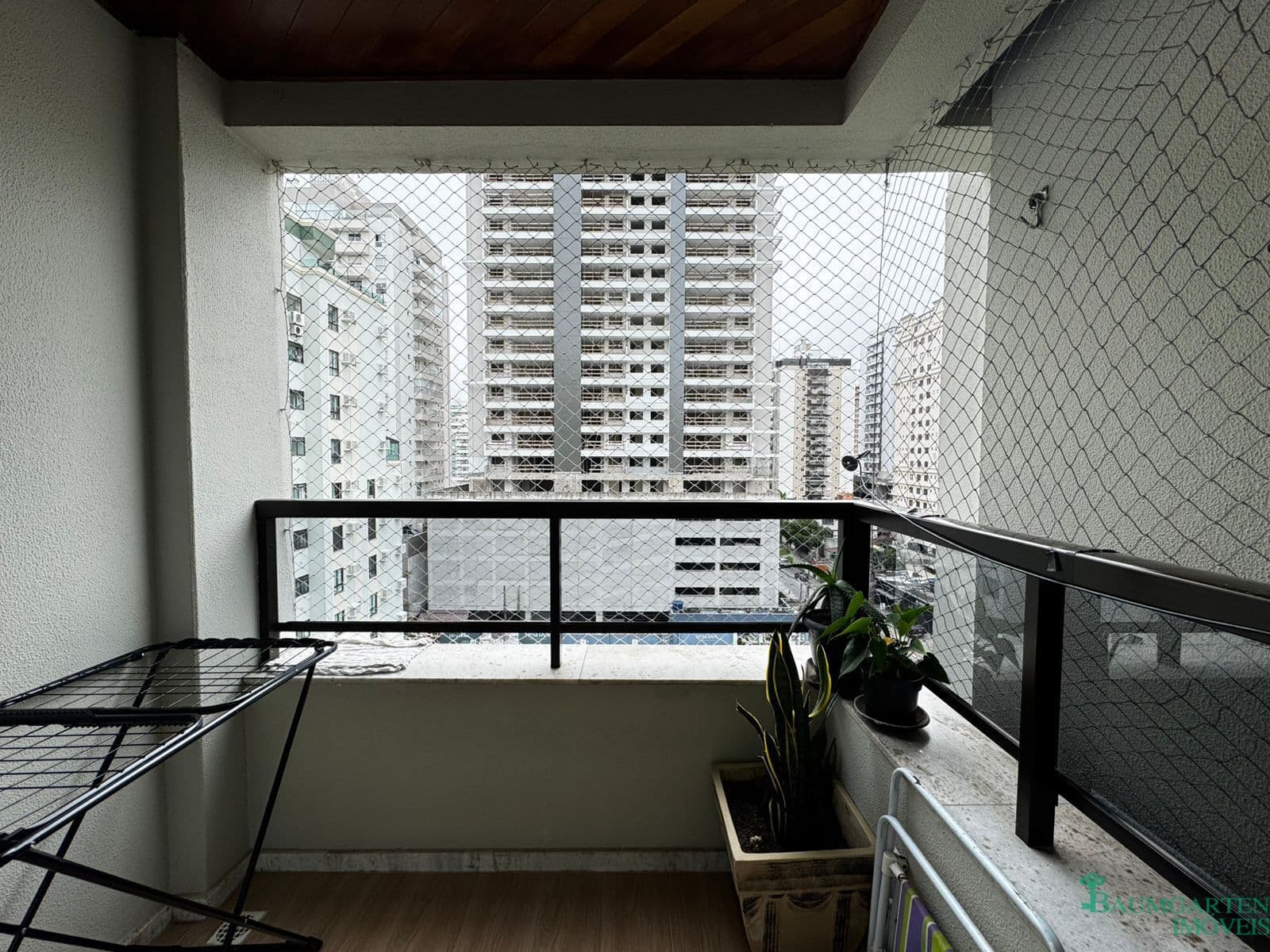 Apartamento no coração de campinas semi- mobiliado