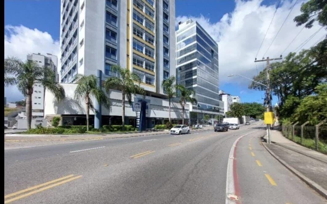 Sala Comercial na trindade a venda