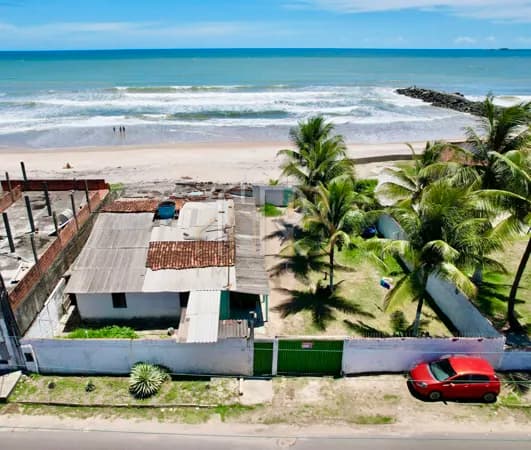 Casa / Pousada frente ao mar em Ilhéus