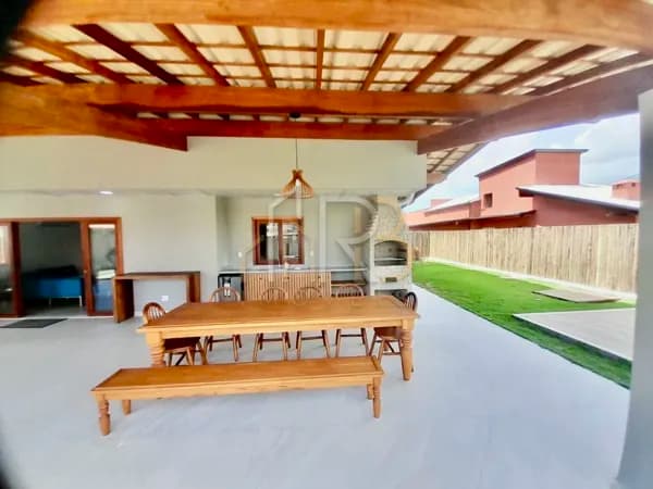 Casa Alto Padrão 6 suítes em condomínio fechado de frente ao mar
