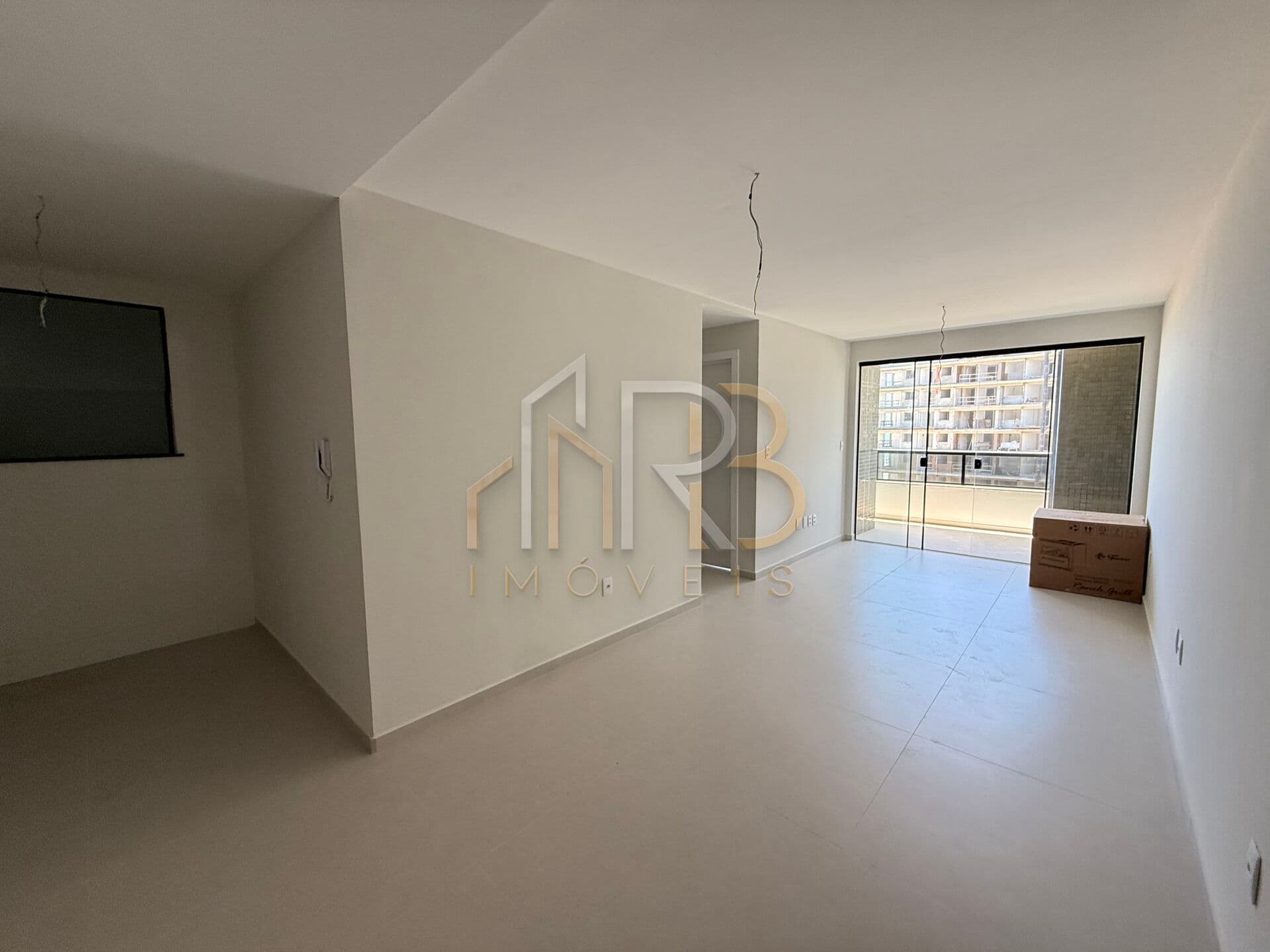 Residencial Brilho do Atlântico - 2/4 - Frente Mar - 76,80 m²