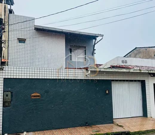 Casa 3/4 na Hernane Sá .