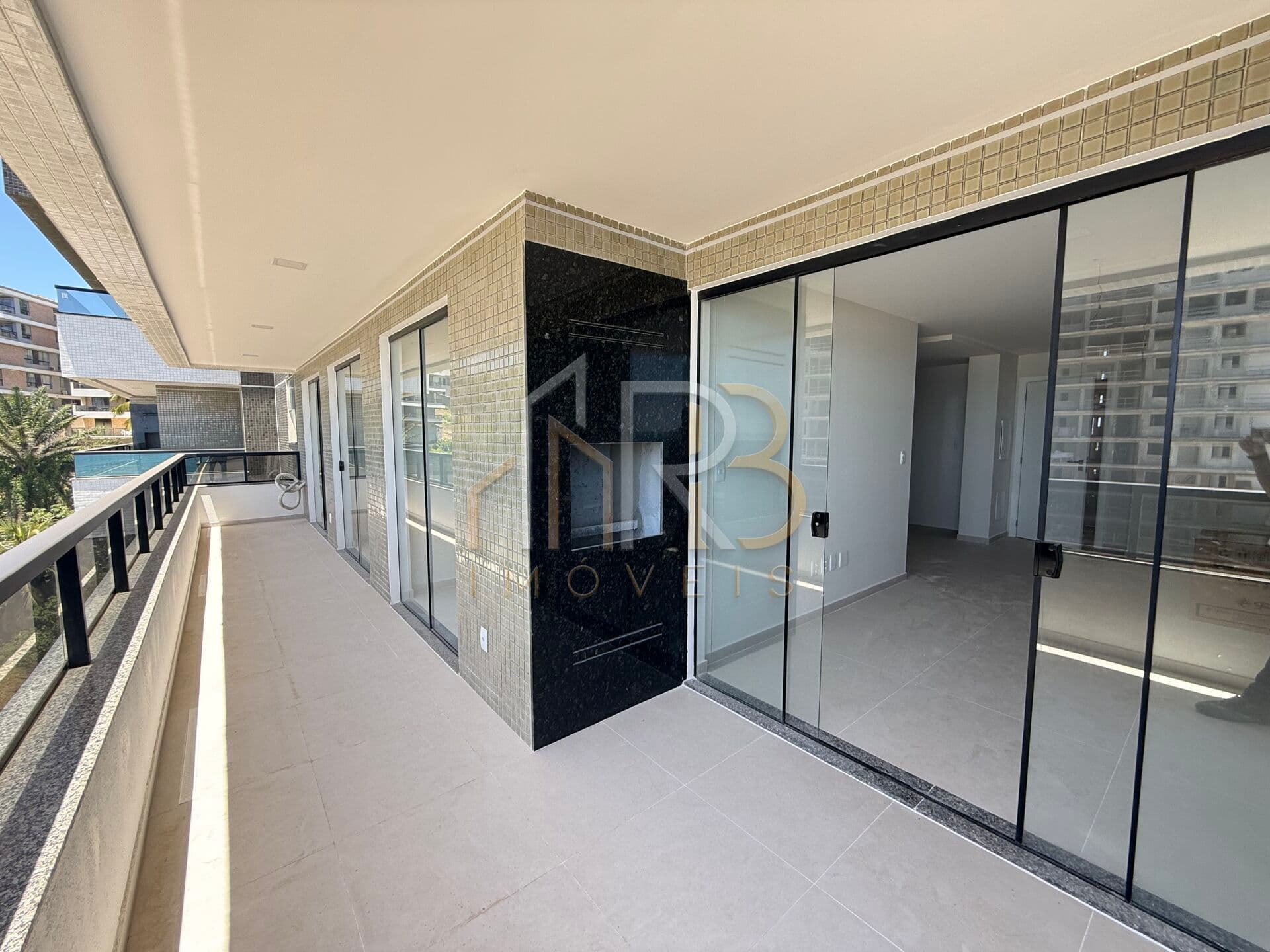 Residencial Brilho do Atlântico - 3/4 - Frente Mar - 100 m²