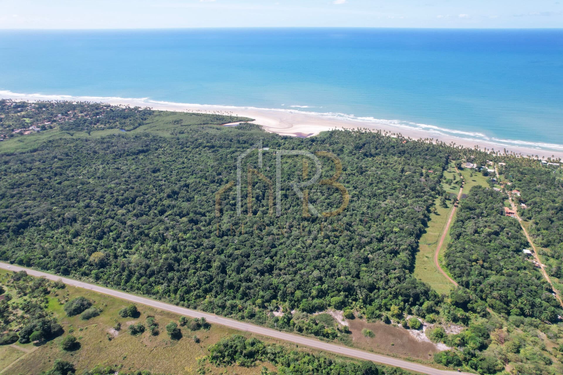 Área de praia entre Ilhéus - Serra Grande com mais de 40.000 mil m²