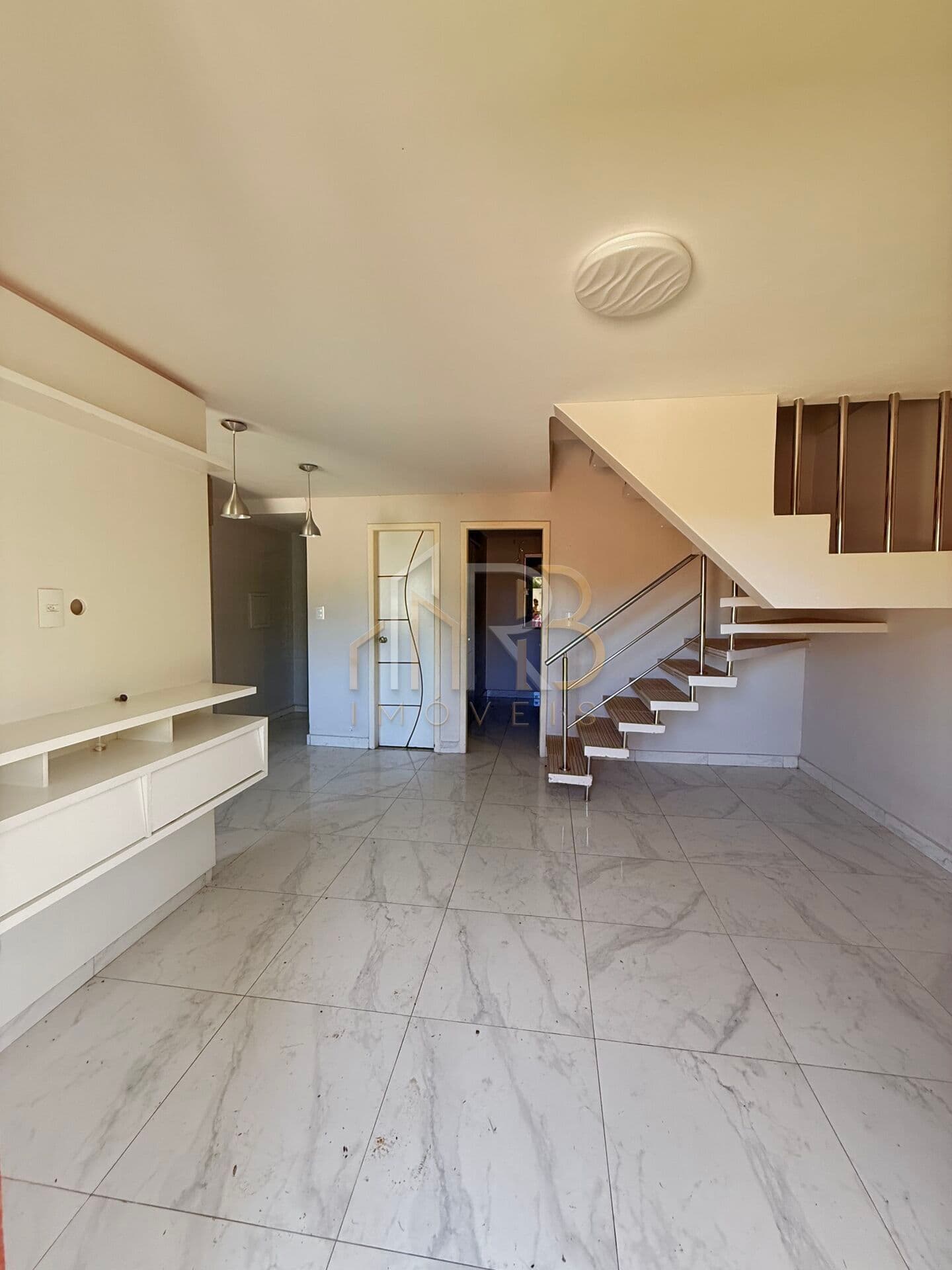 Lindo duplex com vista para o mar